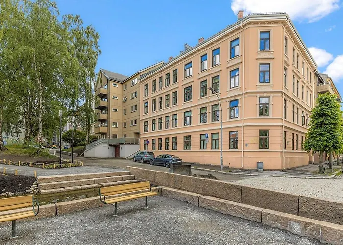 Апартаменты Modern And Apartment, 6 Mins To *