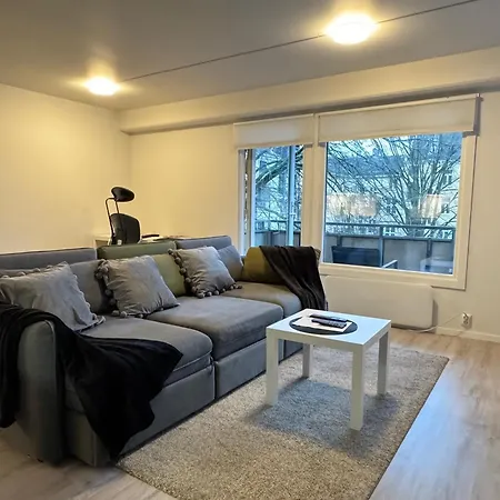 Modern And Apartment, 6 Mins To *