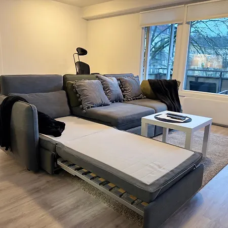 Lägenhet Modern And Apartment, 6 Mins To